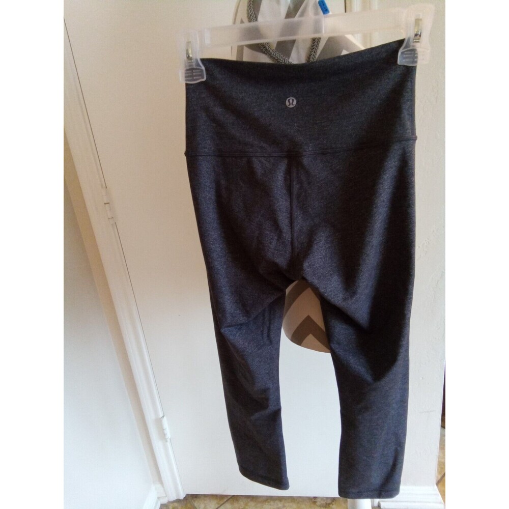 Lululemon Wunder Under Leggings Cropped  Gray Size 4 Pre Owned